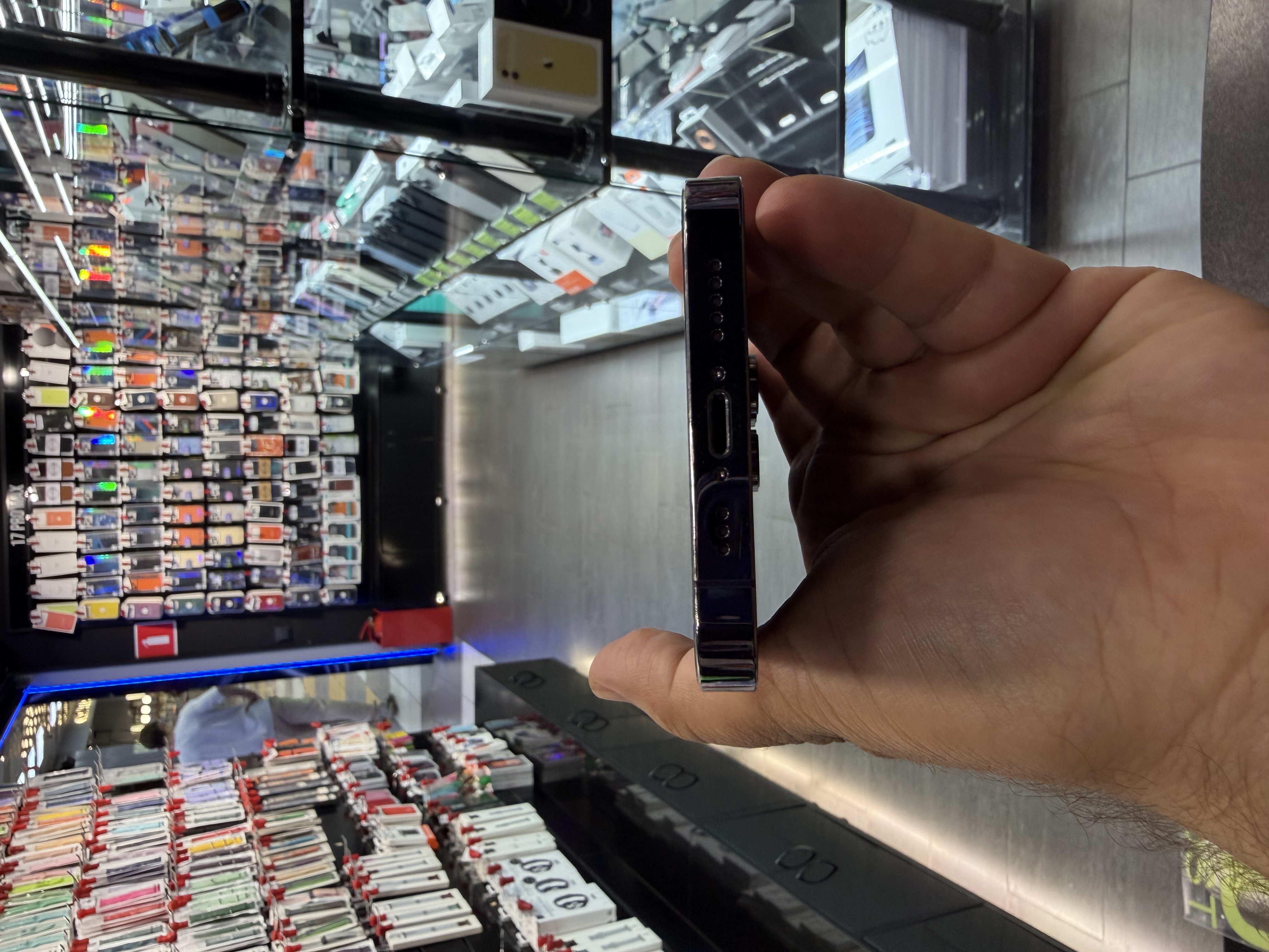 Б/У Смартфон Apple iPhone 14 Pro 256GB Purple