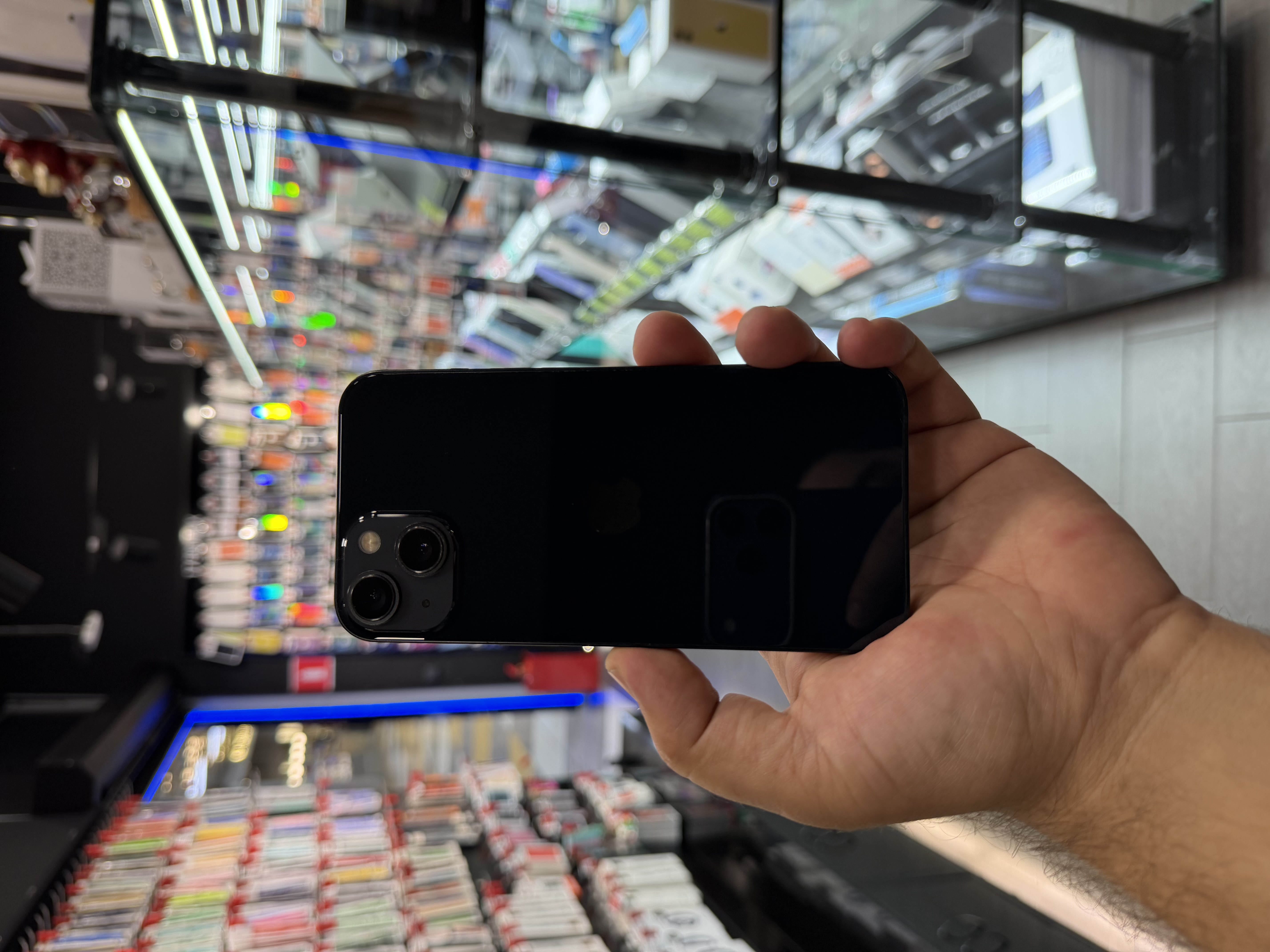 Б/У Смартфон Apple iPhone 13 128Gb Midnight