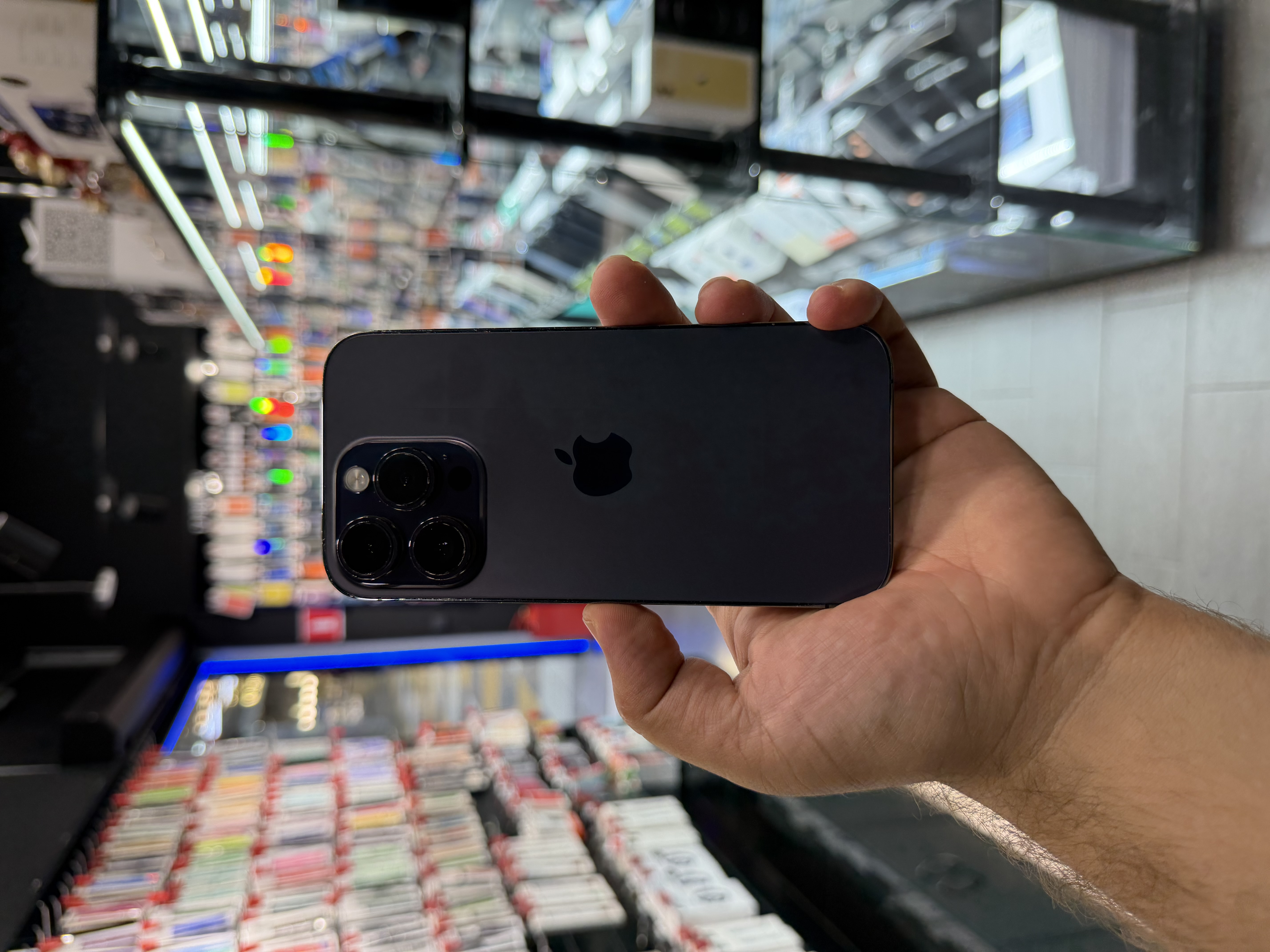Б/У Смартфон Apple iPhone 14 Pro 256GB Purple
